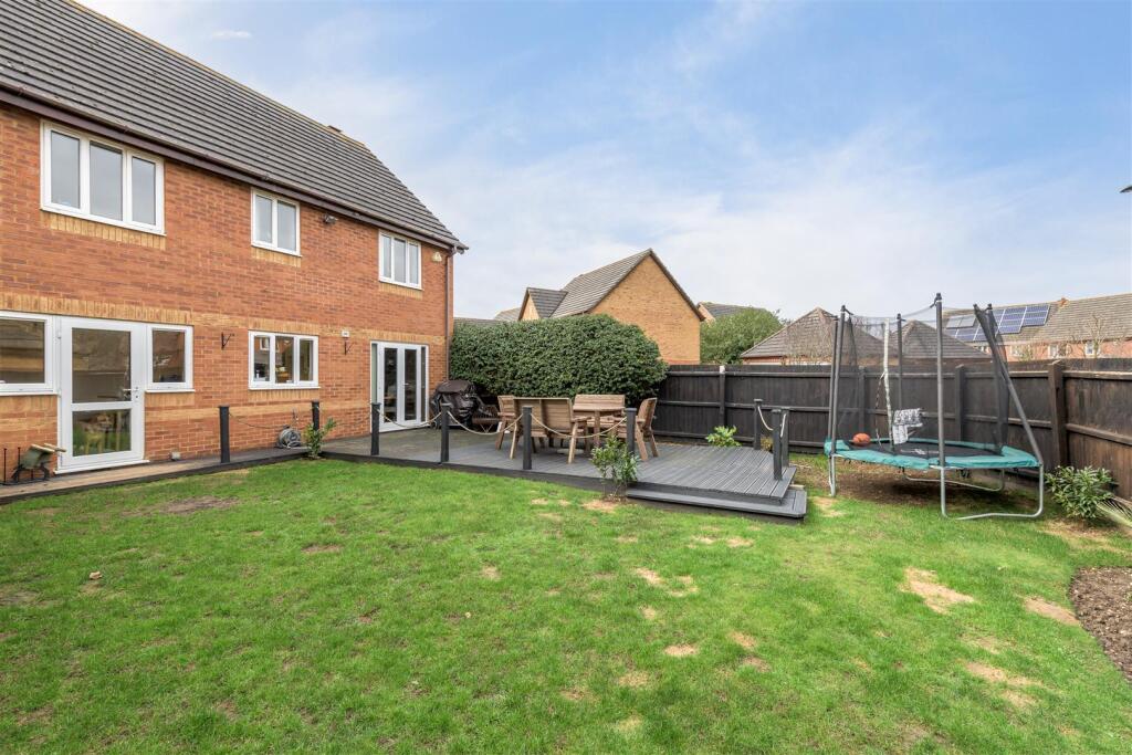 220222 - 4 Gower Drive, Biddenham - 21.jpg