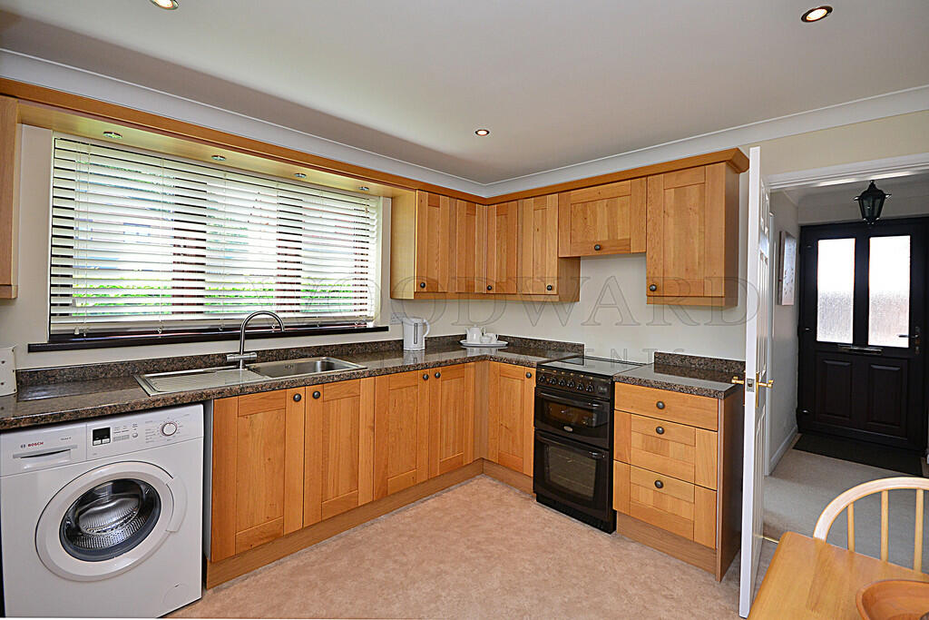 Kitchen/Breakfast...