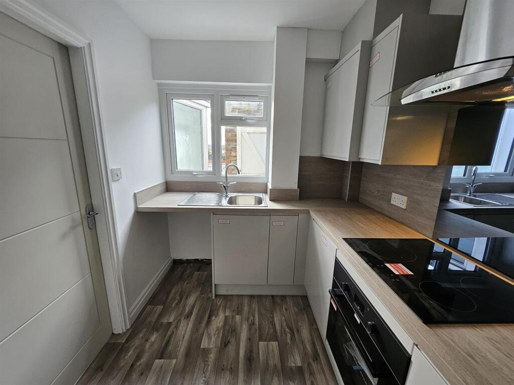 WhatsApp Image 2025-02-03 at 13.37.47.jpeg