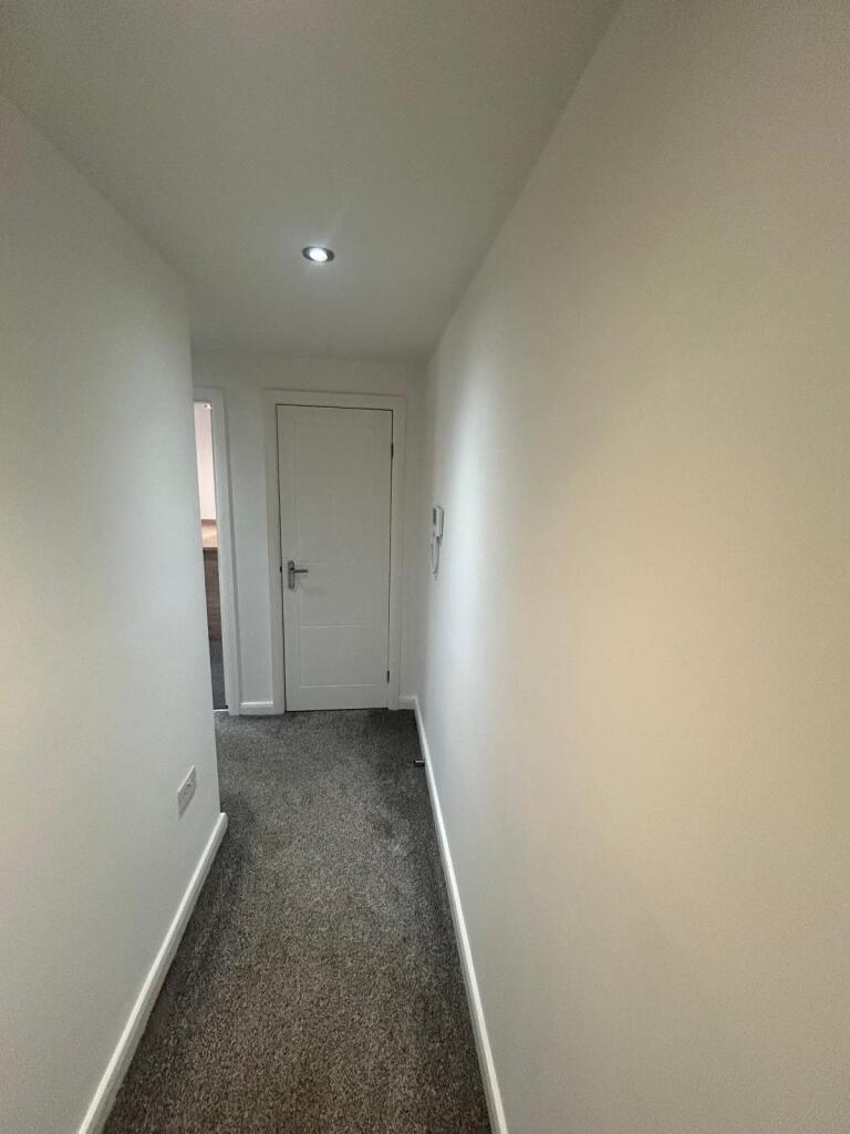entrance hallway 2