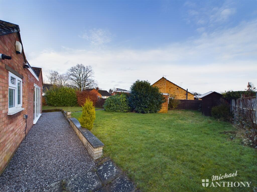 CAM02773G0-PR0237-STILL015