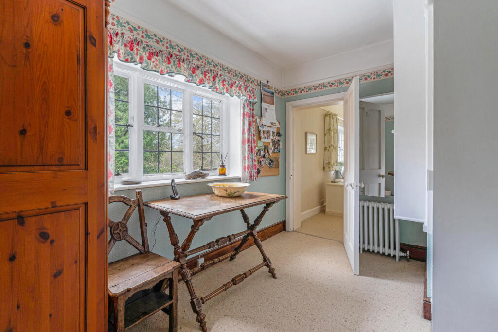 Bed 5/Dressing Room