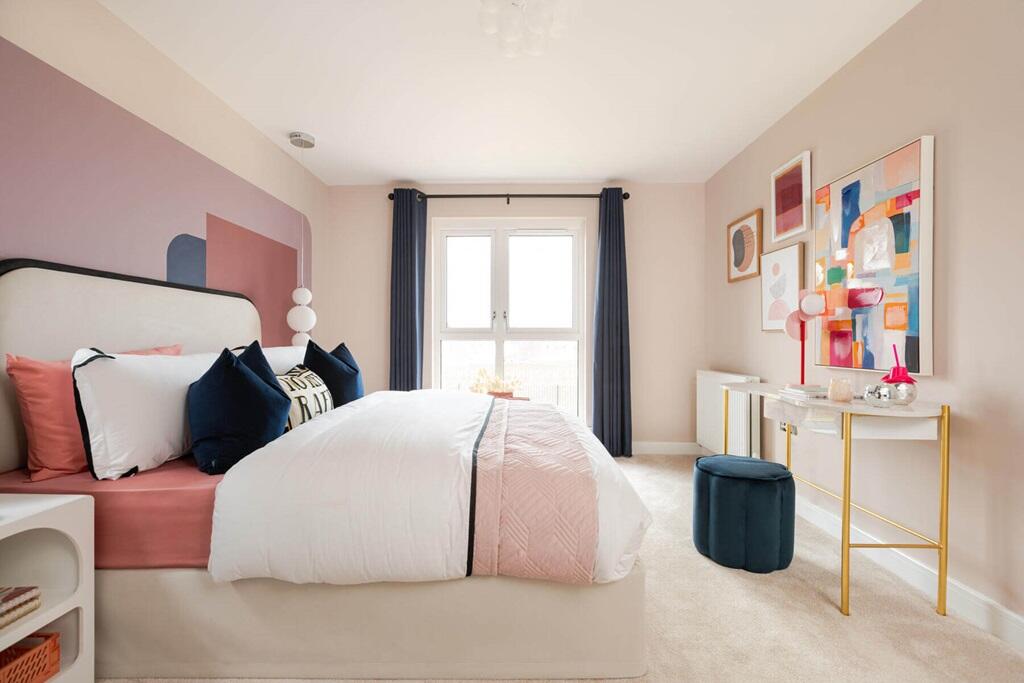A second double bedroom means you don't need to compromise on space