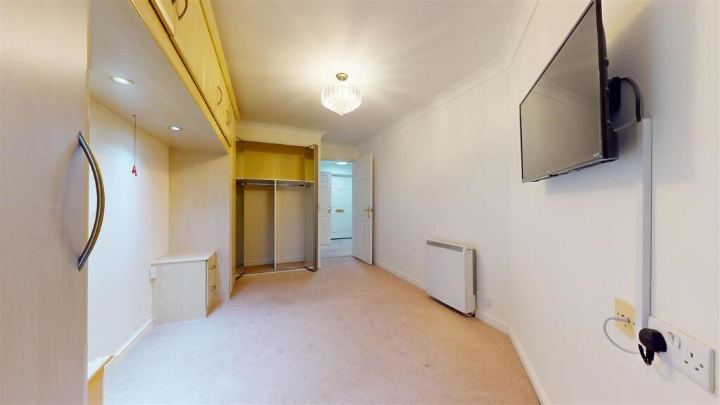 Henbury Court Bedroom