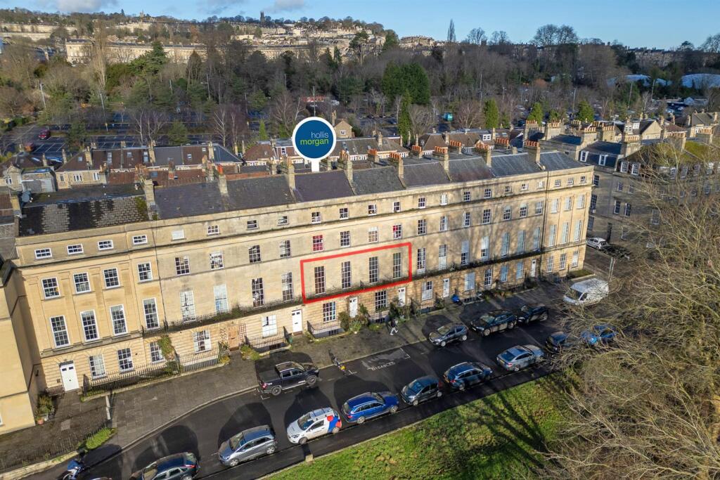 Flat 3, 6, Nelson Place West, Walcot, Bath, BA1 2T