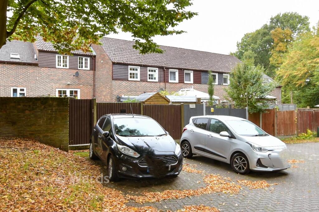 Driveway/Parking