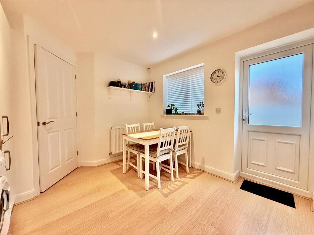 PHOTO-2025-12-12-09-54-48 4.jpg