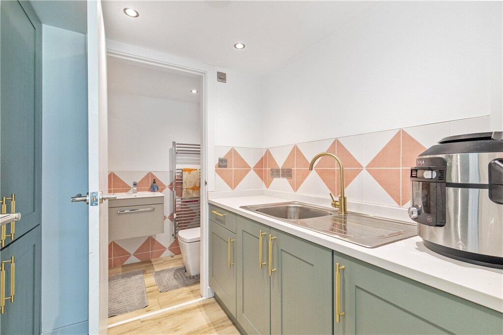 Utility/Shower Room
