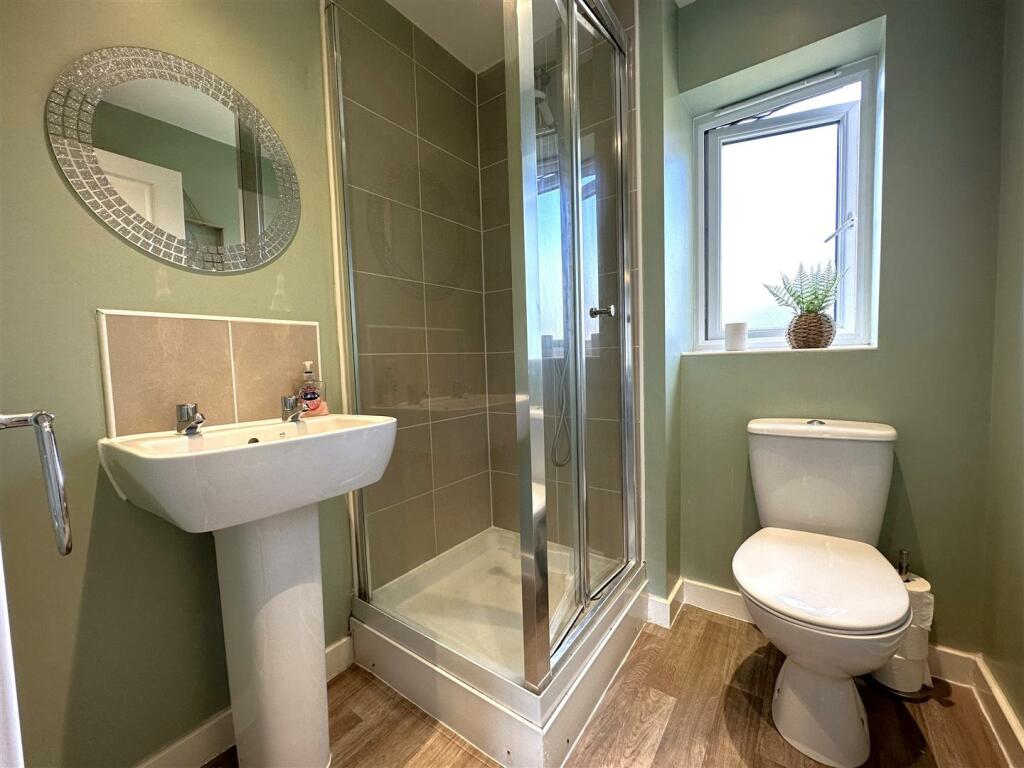 En-Suite Shower Room 526