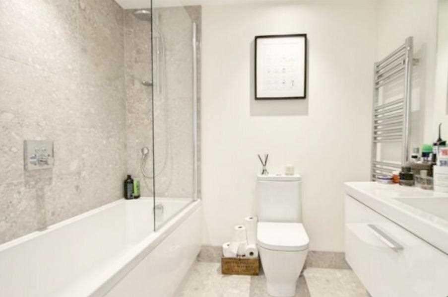 BATHROOM/WC