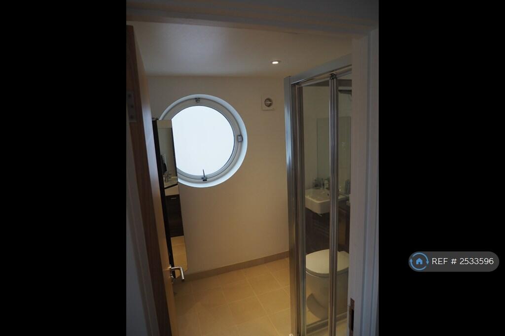 Bathroom 2