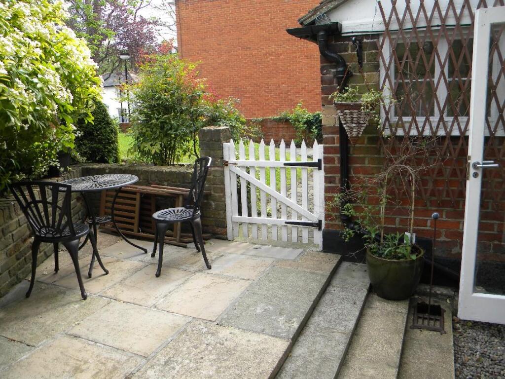 Patio.1.JPG