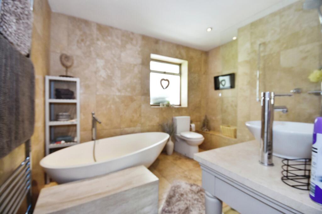 11'2x8'10 Bathroom