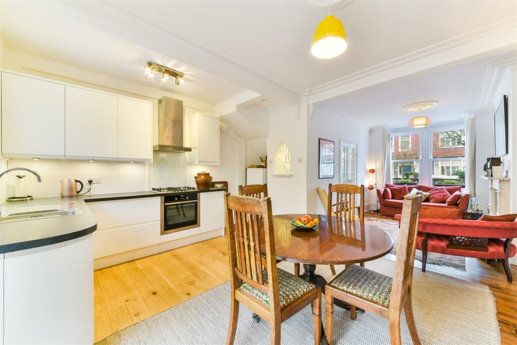 Open Plan Kitchen/Dining/Family Room