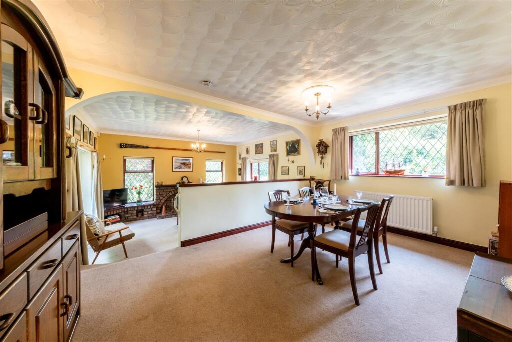 182A Chester Road-005.jpg