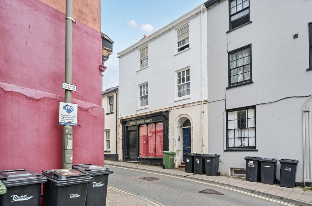 1326394-19-6878dc...