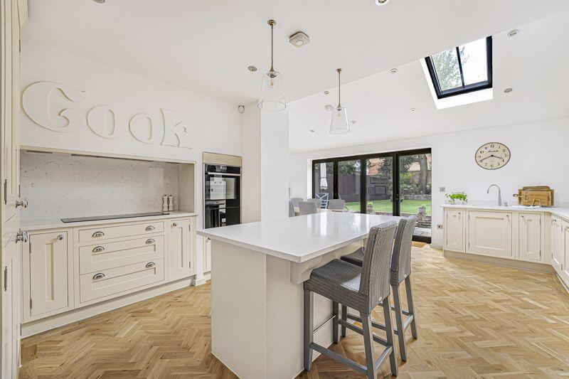 Kitchen Diner angle 1