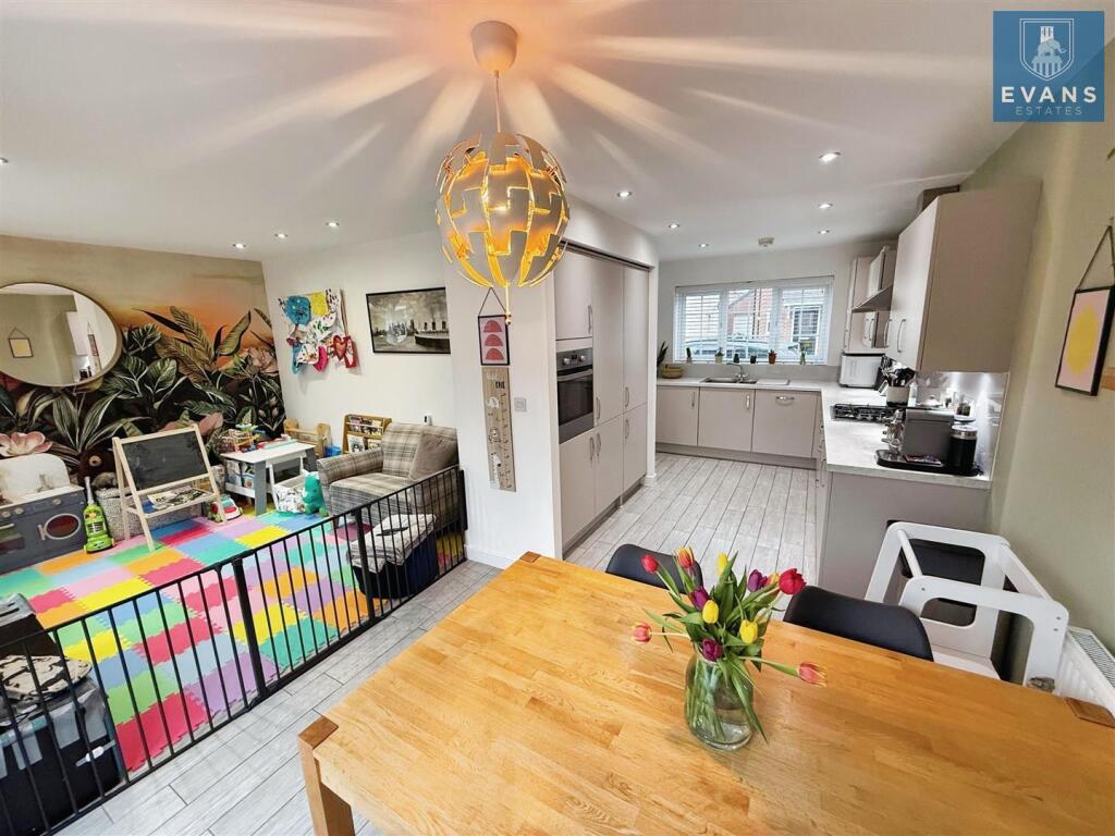 Kitchen Diner