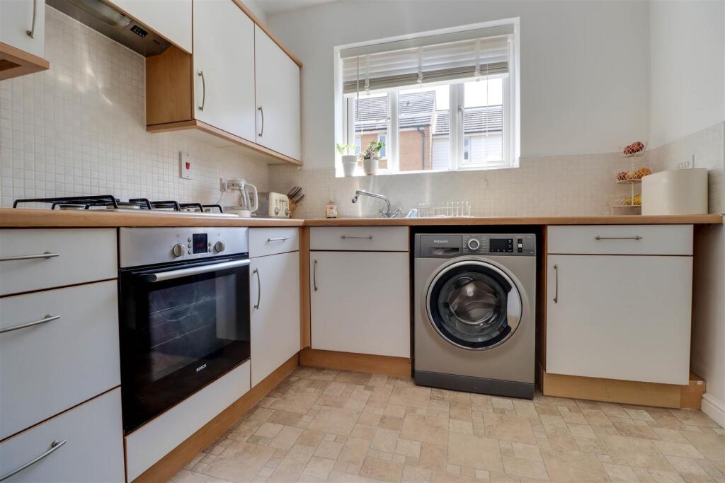 9 SMOLLETT PLACE-12.jpg