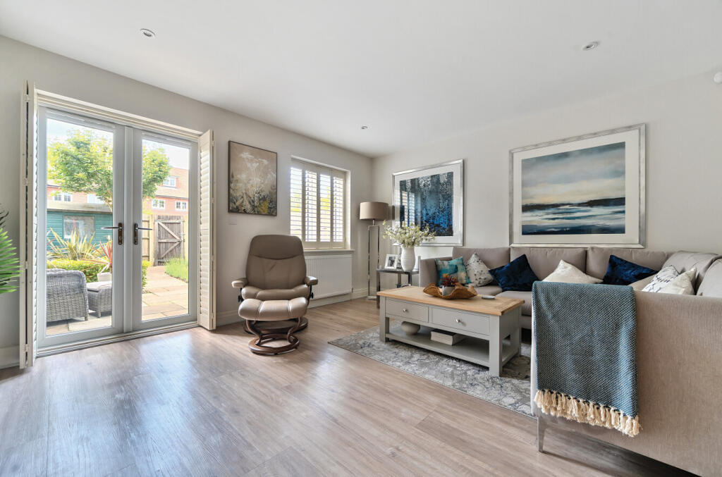 1307149-21-684b01...