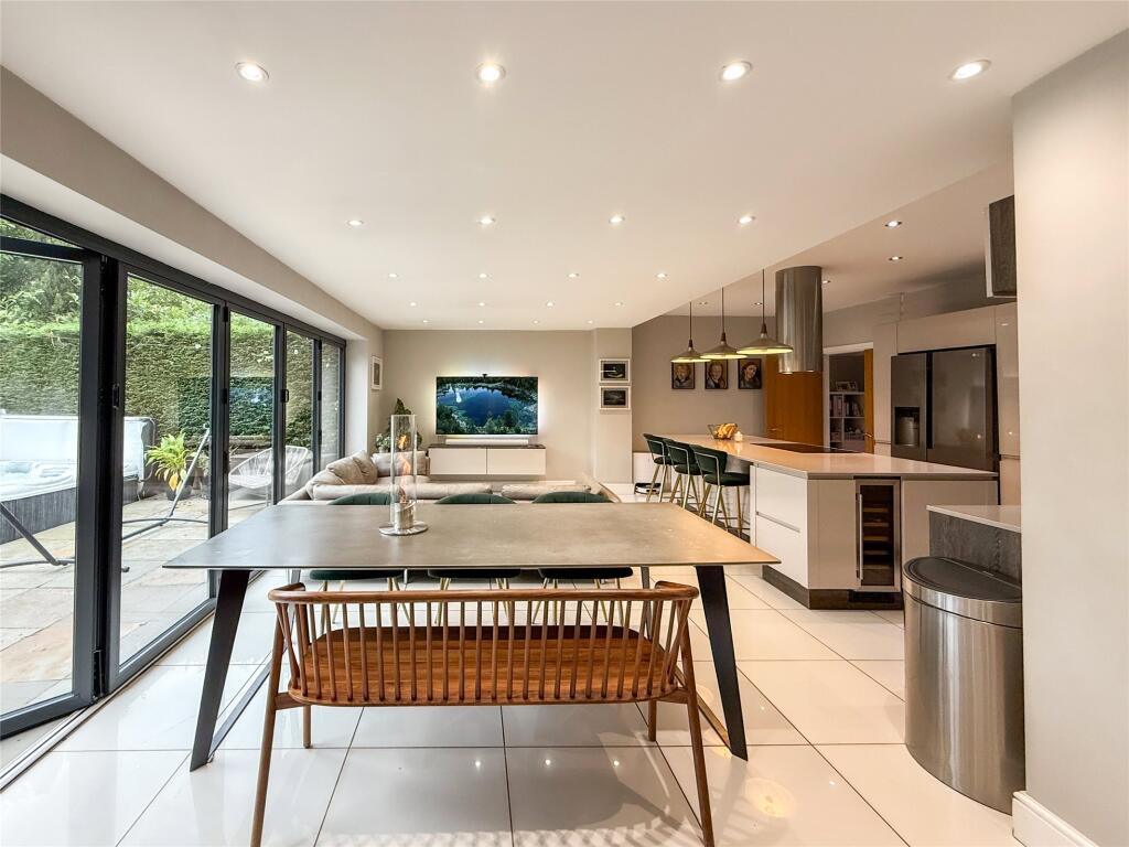 Kitchen/Diner/Family