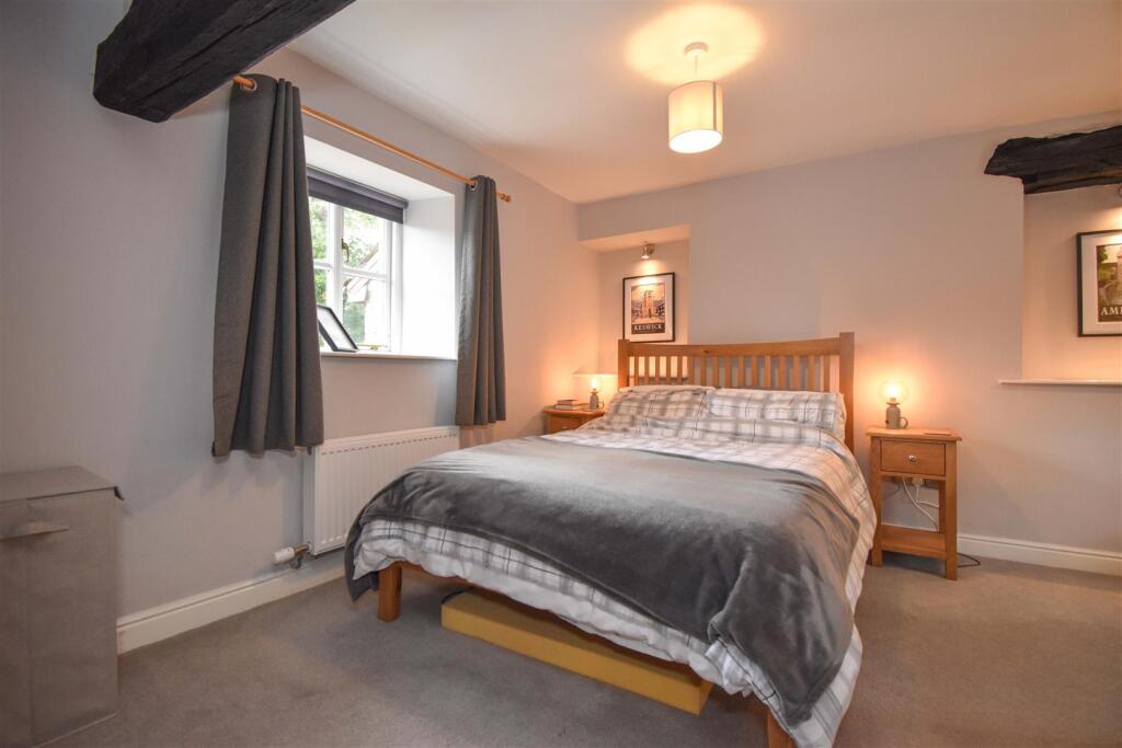5 Friar Cottages Bedroom 1.jpg