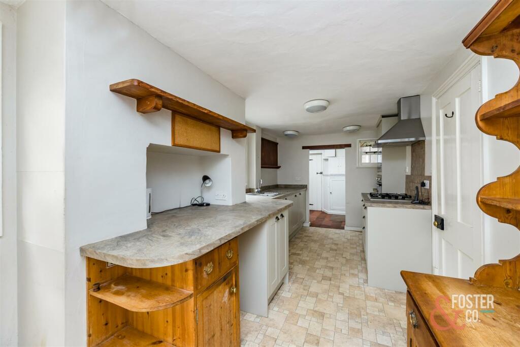 High Street, Norton House-13.JPG