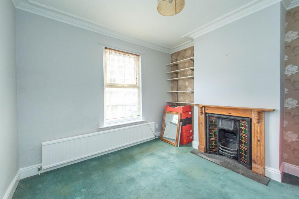 SITTING ROOM DINING ROOM AND KITCHEN