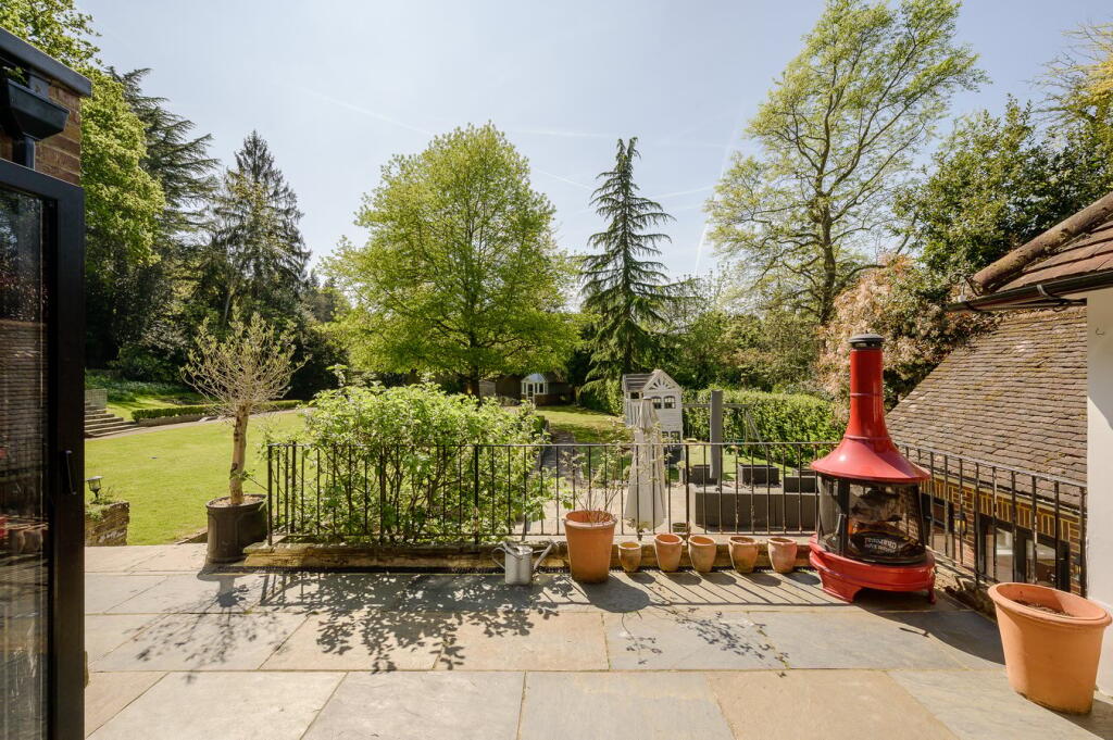 Enormous Garden