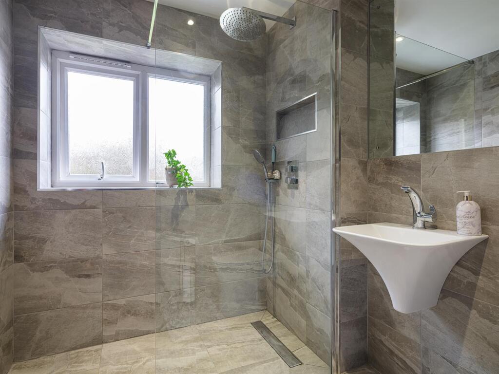 18 Chevral Close-13.jpg