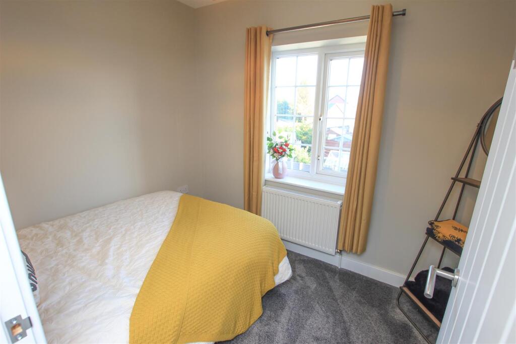 BEDROOM 3