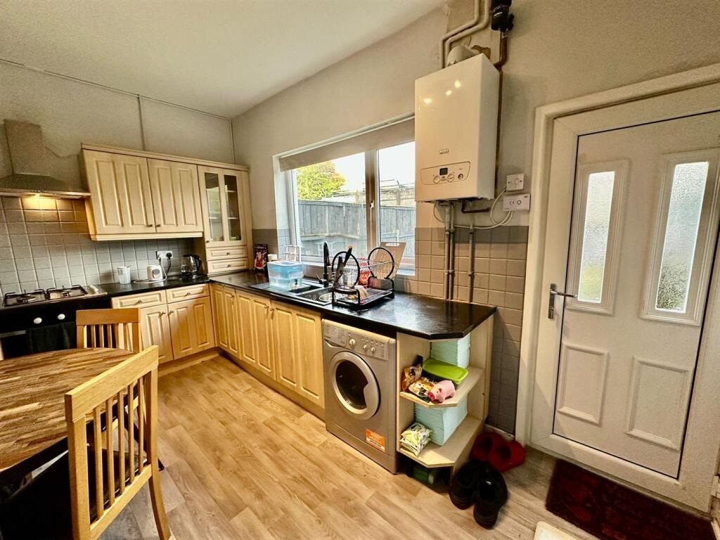 WhatsApp Image 2025-11-13 at 16.40.19_e0b9ebb5.jpg