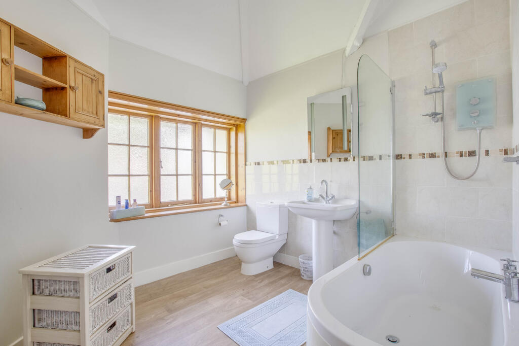 24 Elm Lane, SL8 5PG (LOW RES)-11