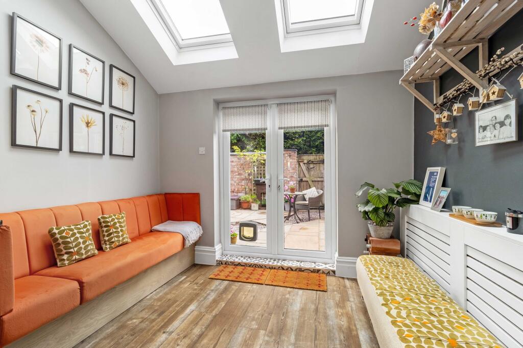 Kitchen / Breakfast Room