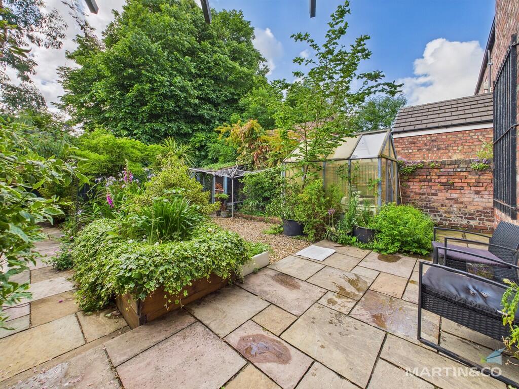 CAM03111G0-PR0330...