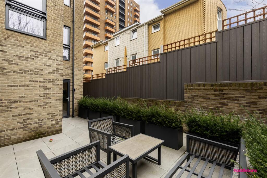 F2 Holecene Court -19.jpg