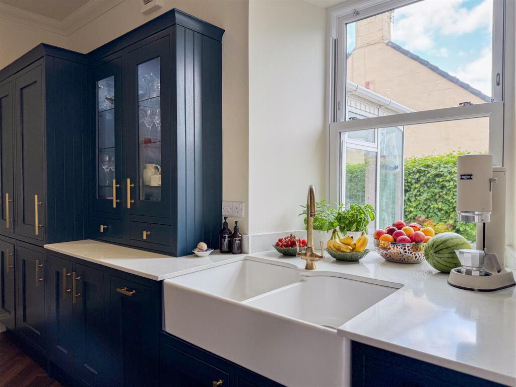 Kitchen/Dine/Family Area