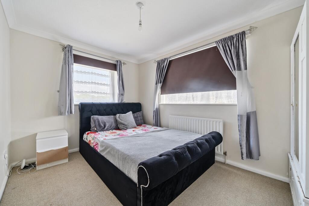 1303165-12-683dc00a25c78