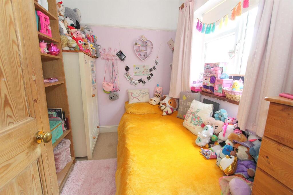 bed 3.jpg