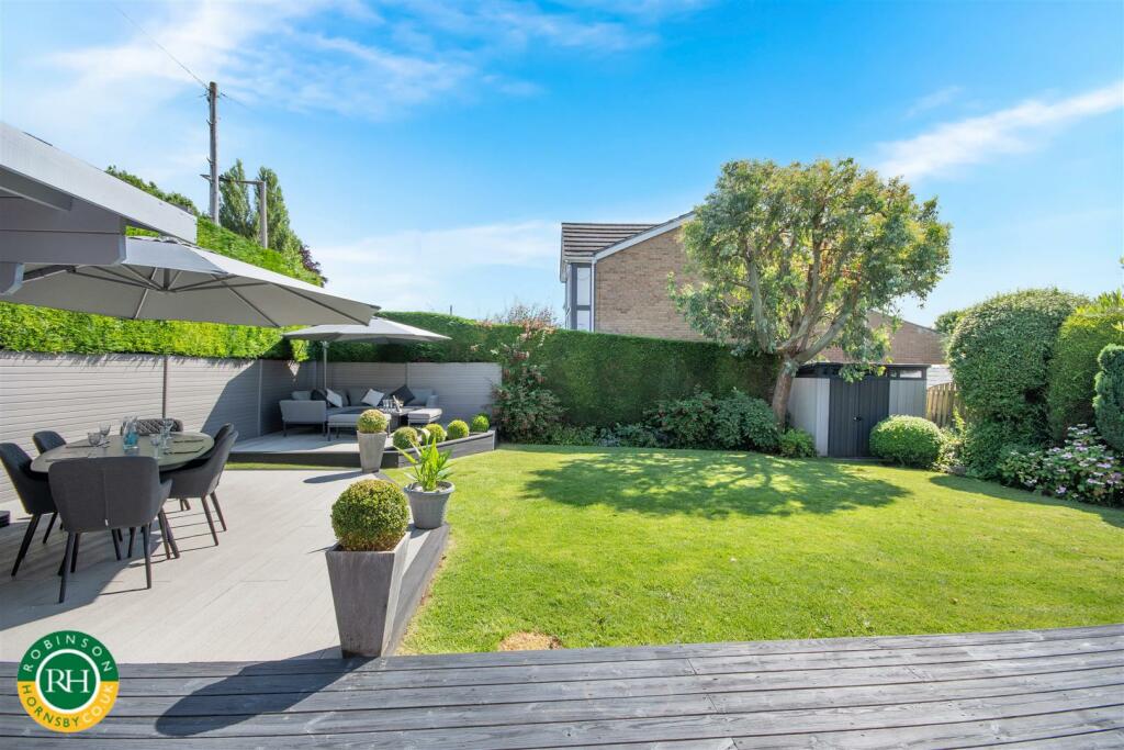 patio / gardens