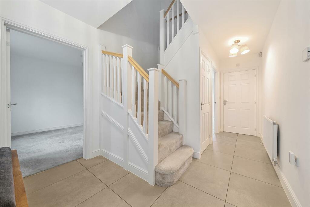 25 Cartmel Close, Towcester (23).jpg