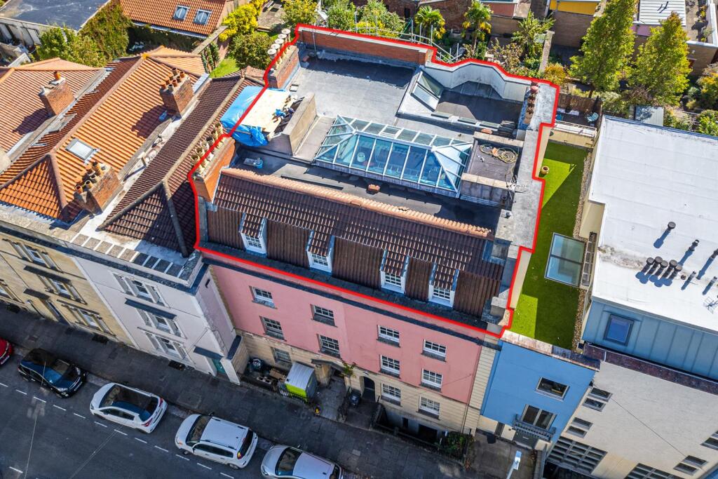 The Penthouse, 12 Kingsdown Parade, Bristol, BS6 5