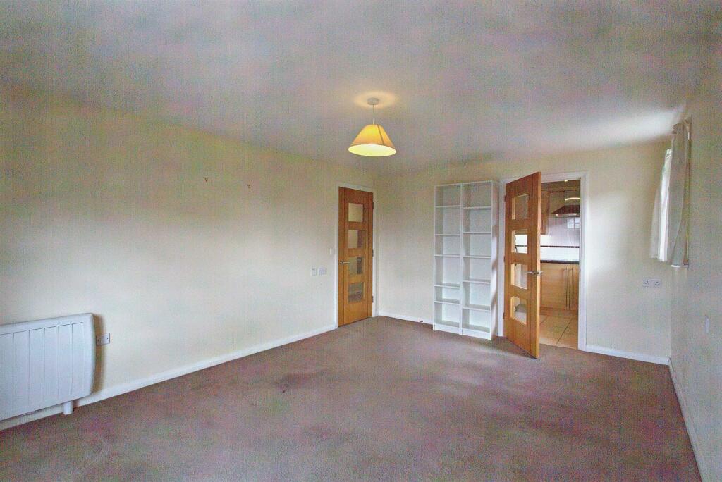 8561013-interior13-800.JPG