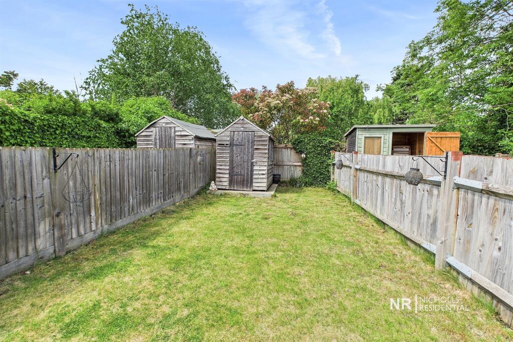 Garden Extra Photo 1