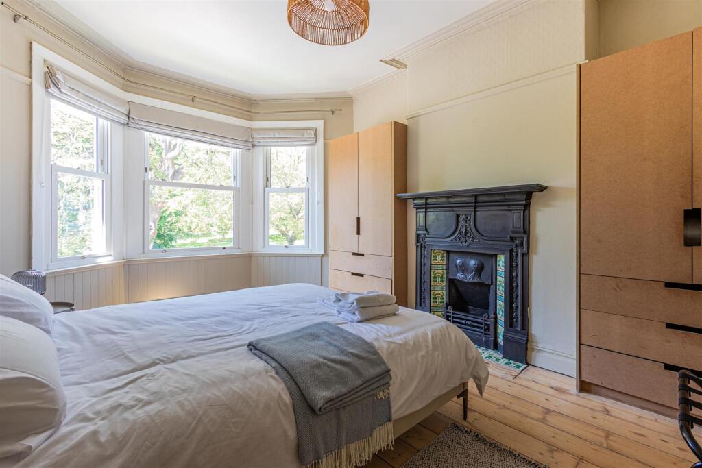 Waterloo Road 2-28.jpg