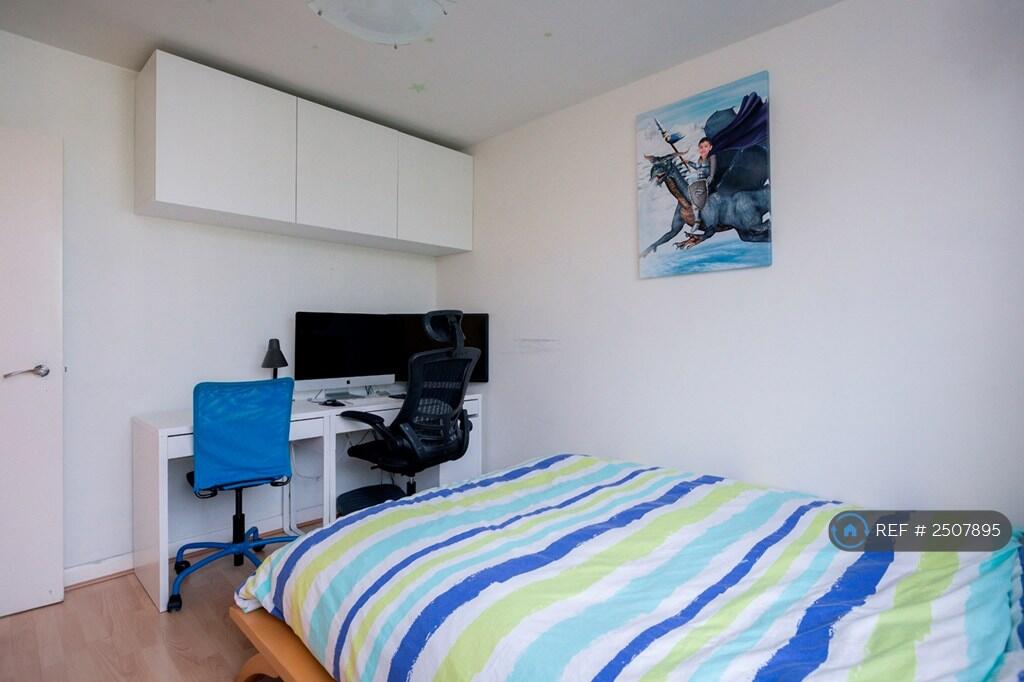 Bedroom 3 - With Small Study