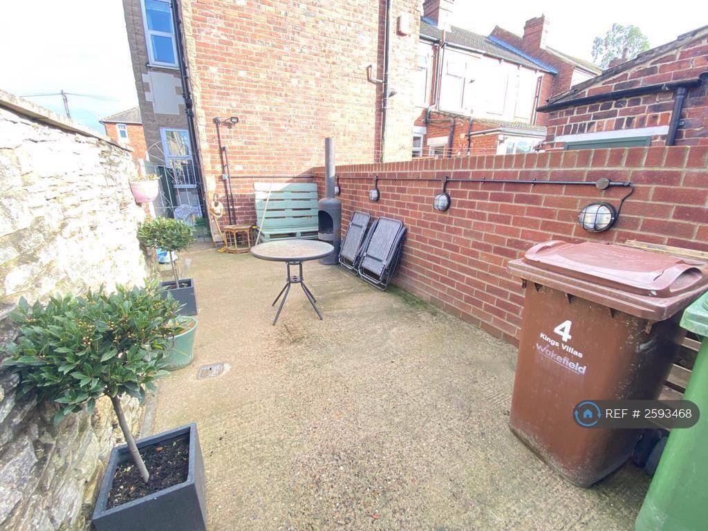 Rear Enclosed Garden