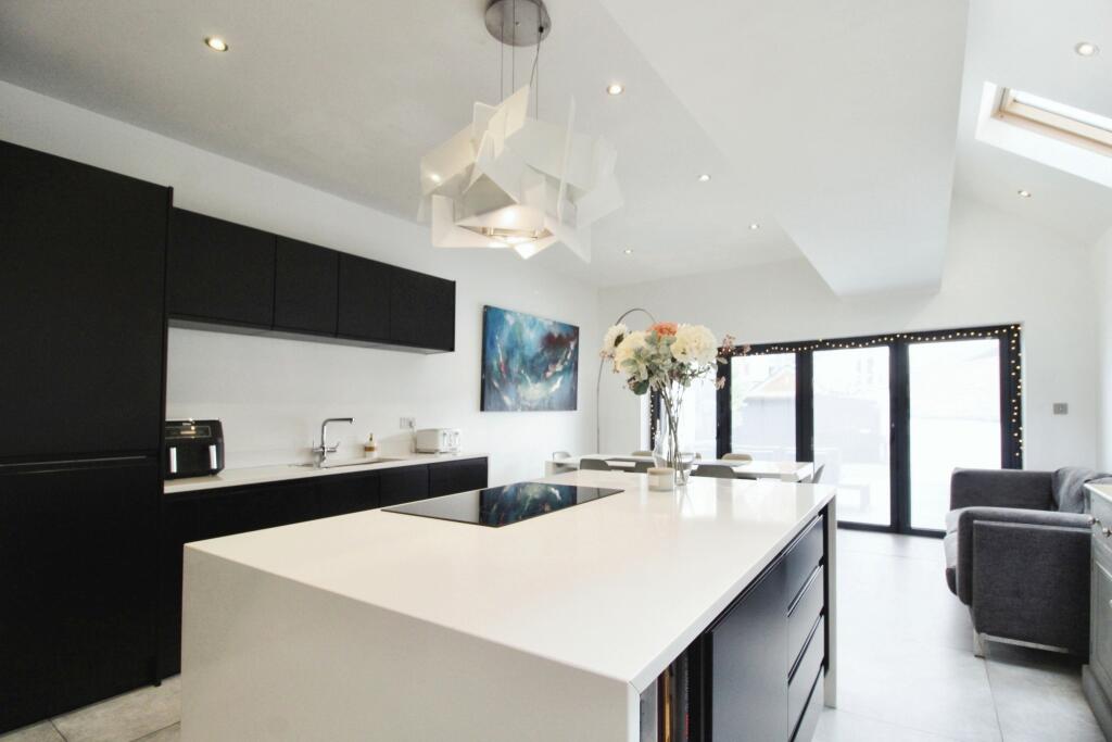 Kitchen/ Dining/ Family Room