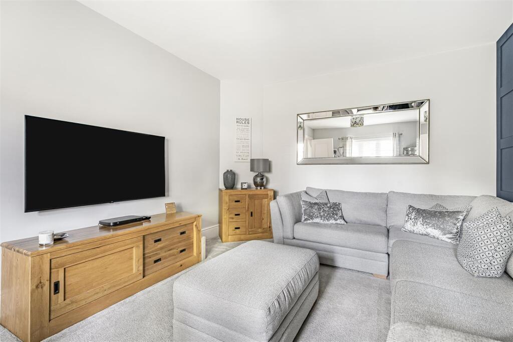 25 Drayson Way, Towcester (10).JPG