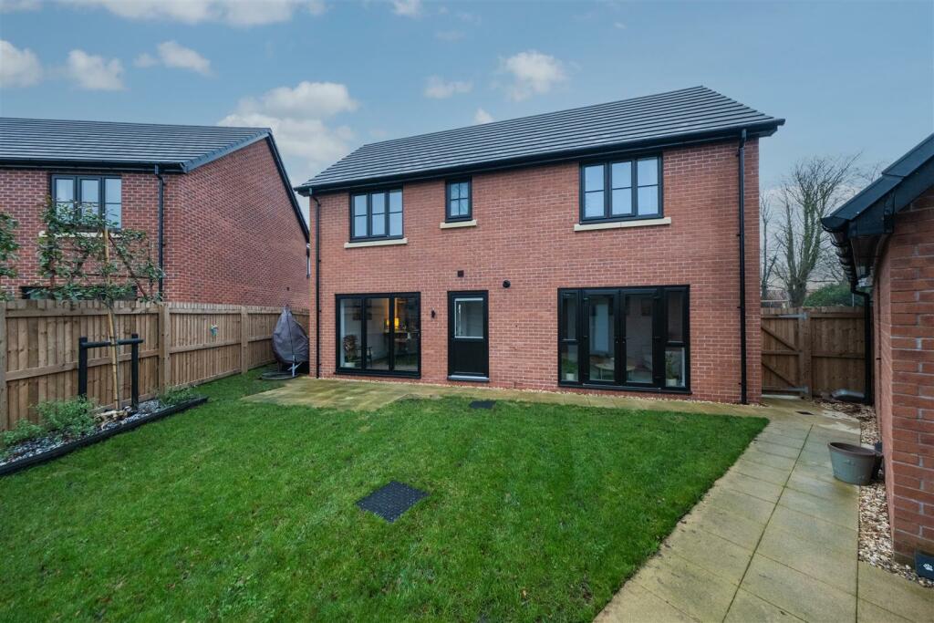 8 Mulberry Avenue-040.jpg